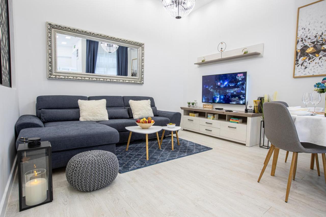 Theatre Square Apartments Novi Sad Eksteriør billede