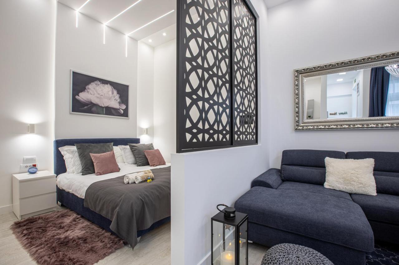 Theatre Square Apartments Novi Sad Eksteriør billede