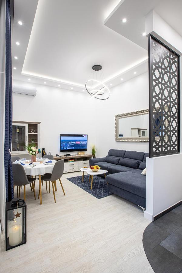 Theatre Square Apartments Novi Sad Eksteriør billede